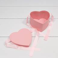 Коробка &quot;Сердце&quot; 11,4*11,4*6 с лентами Розовый 1/108 Арт: 720150/2 - Коробка "Сердце" 11,4*11,4*6 с лентами Розовый 1/108 Арт: 720150/2