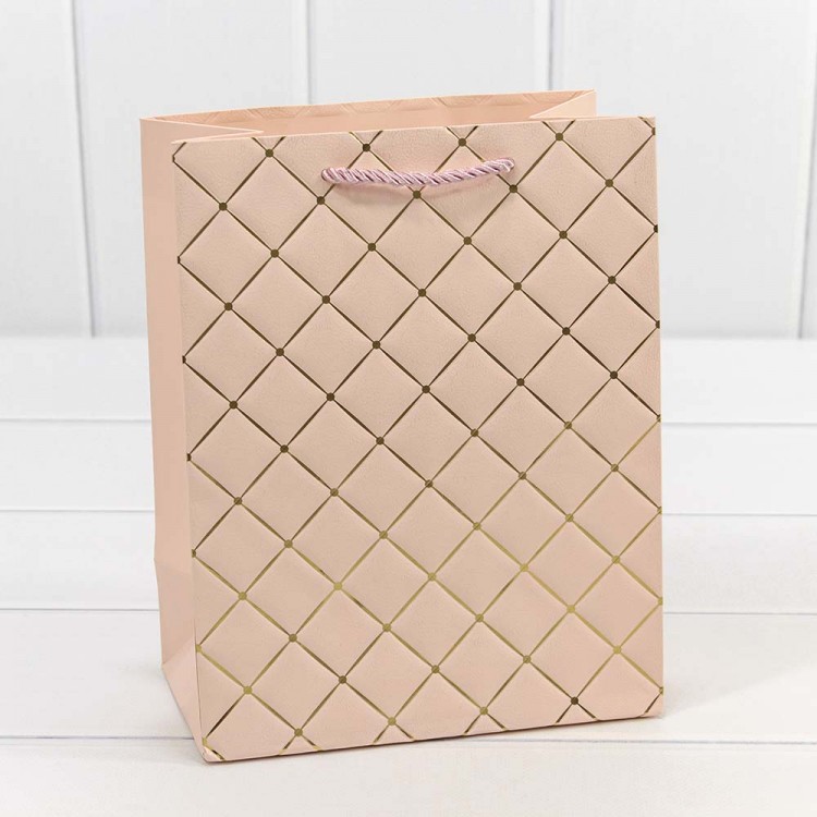 Пакет подарочный "Ромб" Розовый 18*23*10 210г 1/20 1/160 Арт: 000391E/9